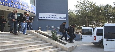 Çubuk'ta Hırsızlar Yakalandı