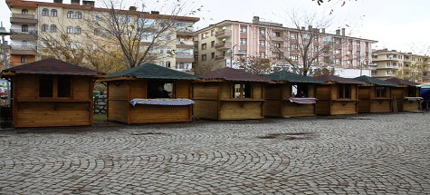 Ahşap Büfeler Sahiplerine Teslim Edildi