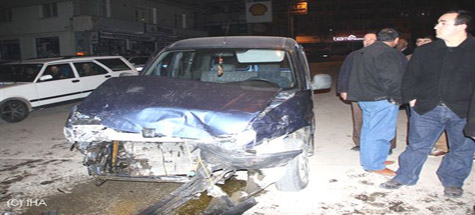 Çubuk'ta Trafik Kazası: 2 Yaralı