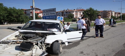 Çubuk'ta trafik kazası: 3 yaralı