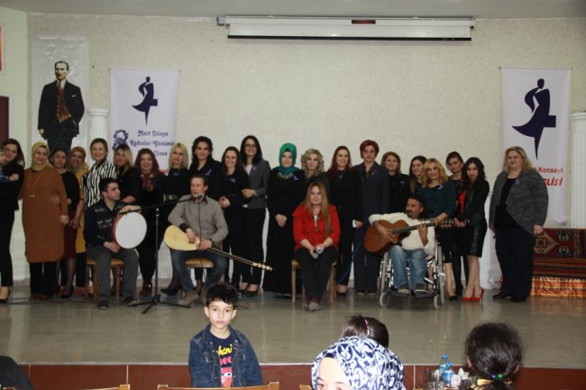 2img_4585-001.jpg 2img_4585-001.jpg