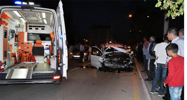 ambulans_trafik_kazasi_arac_2.jpg