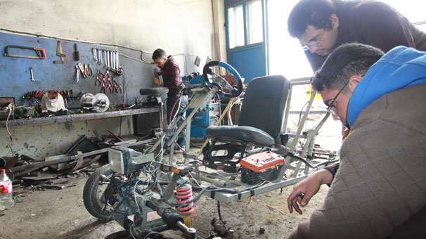 drift-yapmak-icin-ozel-arac-yaptilar-4832162.jpeg drift-yapmak-icin-ozel-arac-yaptilar-4832162.jpeg