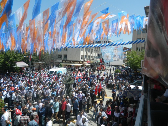 isale-hatti2.jpg isale-hatti2.jpg