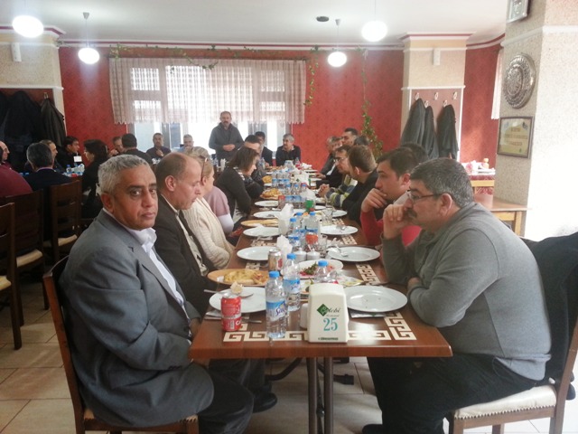 veda-yemegi01.jpg veda-yemegi01.jpg