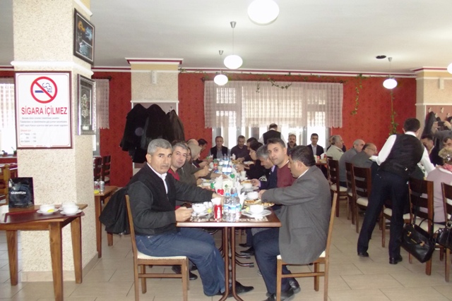 veda-yemegi02.jpg veda-yemegi02.jpg