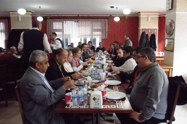 veda-yemegi11.jpg veda-yemegi11.jpg