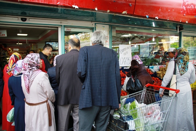 yasar05.jpg yasar05.jpg