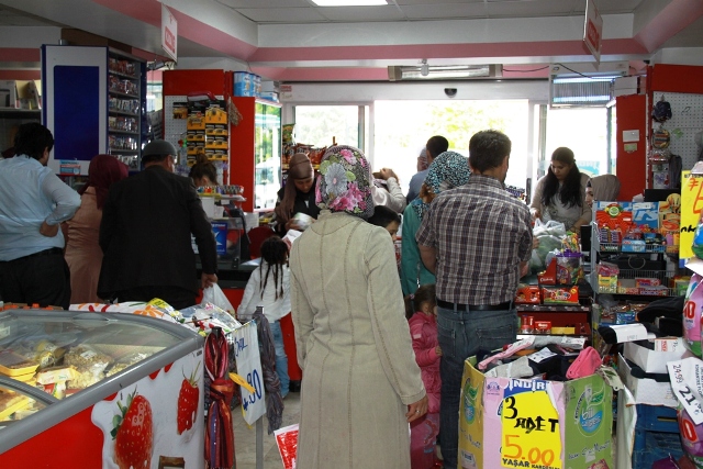 yasar07.jpg yasar07.jpg