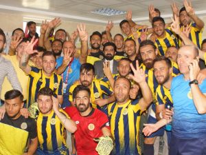 Çubukspor 4 Bin Kişilik Seyirciyle Tarih Yazdı