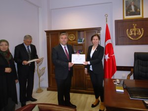 Çubuk Belediye Başkanı Demirbaş, mazbatasını aldı