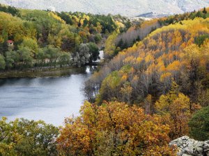 Karagöl Tabiat Parkı Muhteşem Güzellik