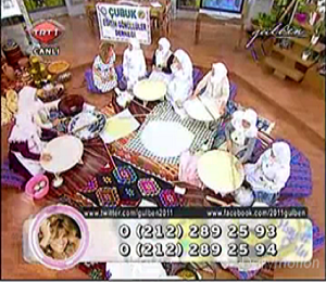 EĞİTİM GÖNÜLLÜLERİ GÜLBEN ERGENİN PROĞRAMINA KONUK OLDU