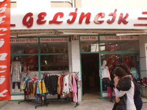 Bayan ve Çocuk Giyiminde Yeni Konseptin Adı Gelincik Giyim